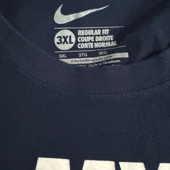 Nike t shirt 3xl - Picture 3 of 3